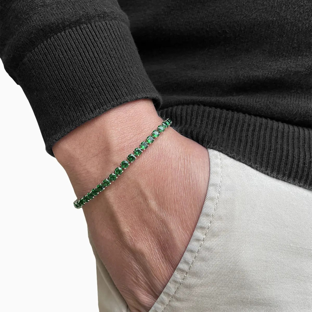 Riviera Esmeralda no pulso masculino